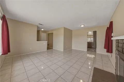 Living - 3148 Atlantic Ave, Highland, CA 92346 photo 4 of 9