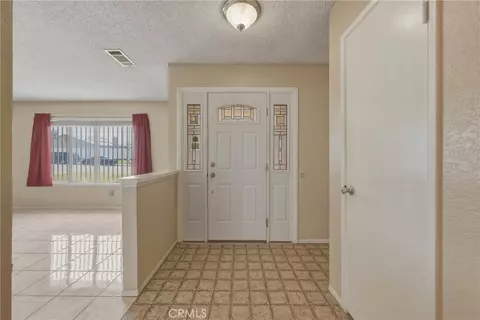 Entry Way - 3148 Atlantic Ave, Highland, CA 92346 photo 2 of 4