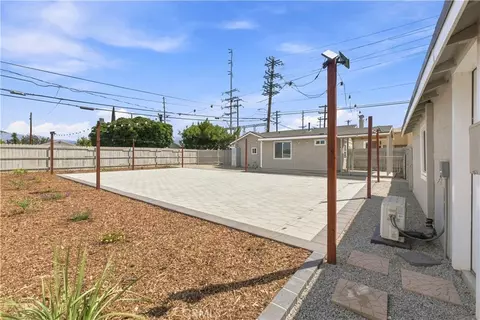 Exterior - 13408 4th St, Yucaipa, CA 92399 photo 5 of 12