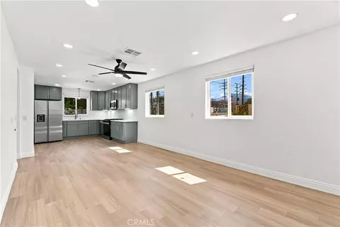 Living - 13408 4th St, Yucaipa, CA 92399 photo 3 of 5