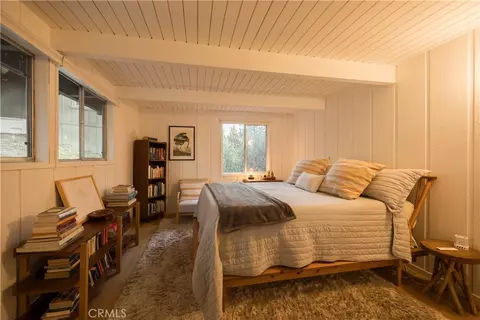 Bedroom - 399 Rainier Rd, Lake Arrowhead, CA 92352 photo 7 of 13