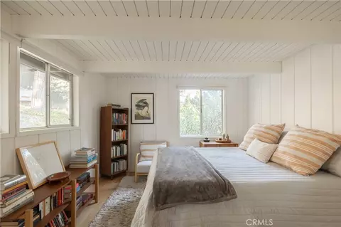 Bedroom - 399 Rainier Rd, Lake Arrowhead, CA 92352 photo 3 of 13