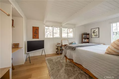 Bedroom - 399 Rainier Rd, Lake Arrowhead, CA 92352 photo 5 of 13