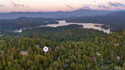 View/Area - 399 Rainier Rd, Lake Arrowhead, CA 92352 photo 1 of 2