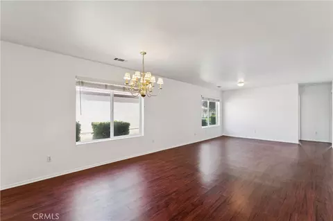 Living - 11561 Park Ln, Apple Valley, CA 92308 photo 2 of 5