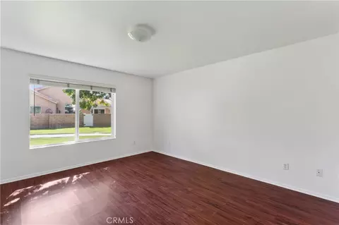 Living - 11561 Park Ln, Apple Valley, CA 92308 photo 4 of 4