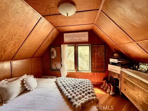 Bedroom - 9544 Snow Drift, Forest Falls, CA 92339 photo 3 of 4