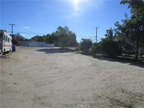 Exterior - 1345 Turquoise Ave, Mentone, CA 92359 photo 14 of 14