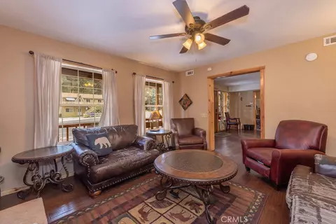 Living - 630 Summit Blvd, Big Bear Lake, CA 92315 photo 5 of 7