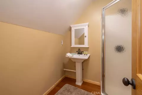 Bath - 630 Summit Blvd, Big Bear Lake, CA 92315 photo 14 of 14
