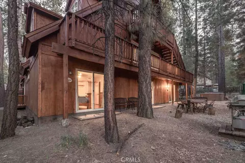 Exterior - 630 Summit Blvd, Big Bear Lake, CA 92315 photo 3 of 4