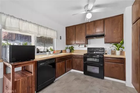 Kitchen - 1228 Placer, Redlands, CA 92374 photo 2 of 2