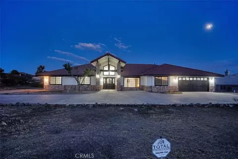 Exterior - 19055 Majela, Apple Valley, CA 92307 photo 12 of 13