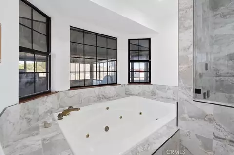 Bath - 19055 Majela, Apple Valley, CA 92307 photo 2 of 5