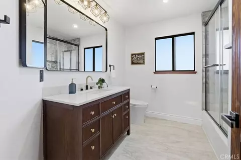 Bath - 19055 Majela, Apple Valley, CA 92307 photo 3 of 5