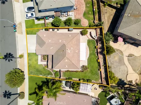 View/Area - 12611 Avocado Way, Riverside, CA 92503 photo 3 of 11