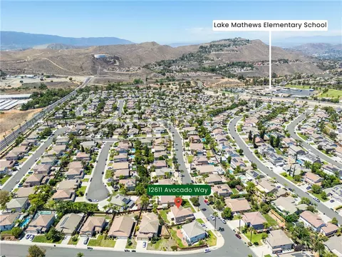 View/Area - 12611 Avocado Way, Riverside, CA 92503 photo 7 of 11