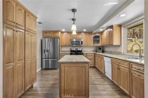 Kitchen - 1528 Lori Ct, Redlands, CA 92374 photo 1 of 3