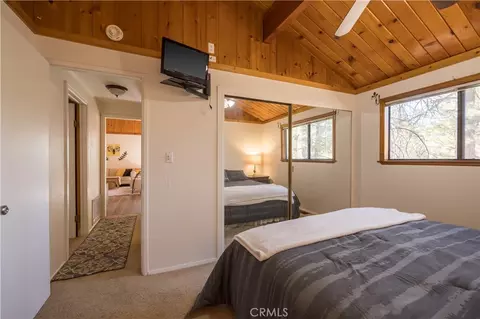 Bedroom - 107 E Aeroplane Blvd, Big Bear City, CA 92314 photo 2 of 4