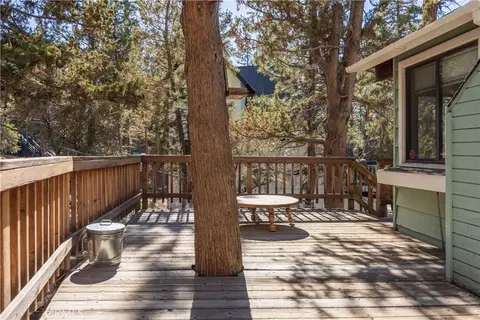 Exterior - 107 E Aeroplane Blvd, Big Bear City, CA 92314 photo 2 of 4