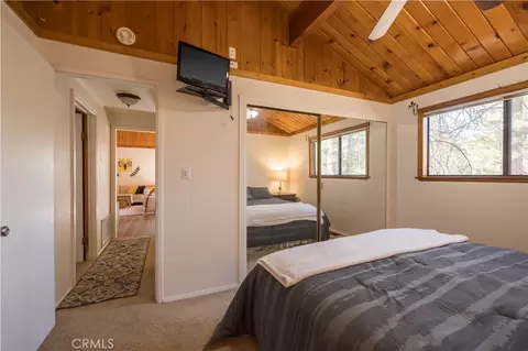 Bedroom - 107 E Aeroplane Blvd, Big Bear City, CA 92314 photo 2 of 4