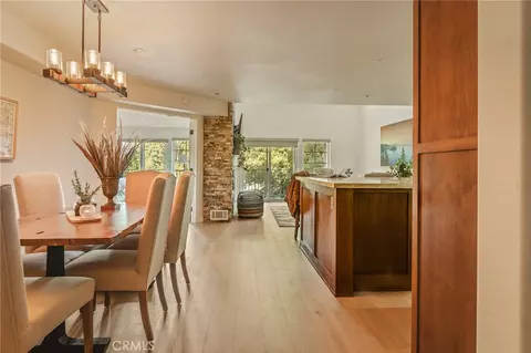 Dining - 366 Lake Resort, Lake Arrowhead, CA 92352 photo 2 of 5