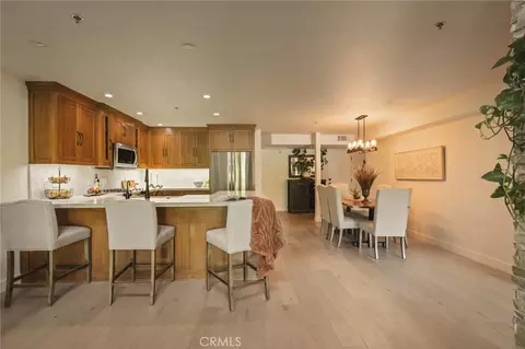 Dining - 366 Lake Resort, Lake Arrowhead, CA 92352 photo 5 of 5