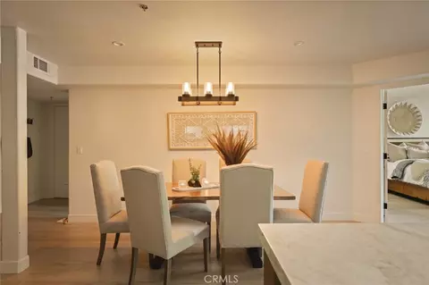 Dining - 366 Lake Resort, Lake Arrowhead, CA 92352 photo 4 of 5
