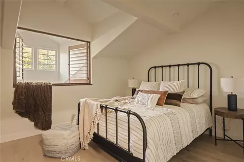 Bedroom - 366 Lake Resort, Lake Arrowhead, CA 92352 photo 8 of 10
