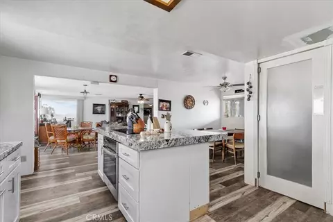 Kitchen - 55576 Valley View Rd, Landers, CA 92285 photo 2 of 5