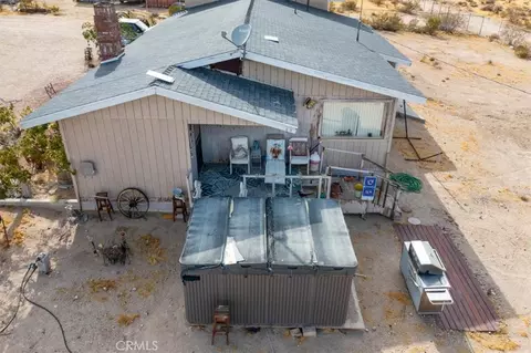 Exterior - 55576 Valley View Rd, Landers, CA 92285 photo 4 of 4