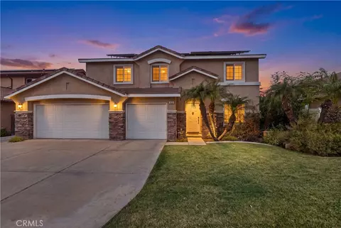 825 Derby, Corona, CA 92882