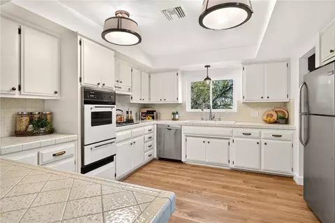 Kitchen - 302 S San Mateo St, Redlands, CA 92373 photo 4 of 6