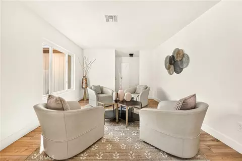Living - 302 S San Mateo St, Redlands, CA 92373 photo 2 of 6