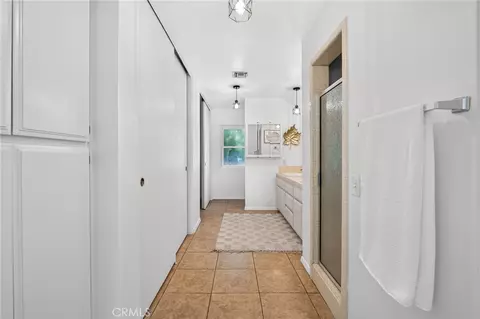 Entry Way - 302 S San Mateo St, Redlands, CA 92373 photo 2 of 4