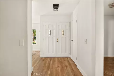 Entry Way - 302 S San Mateo St, Redlands, CA 92373 photo 3 of 4