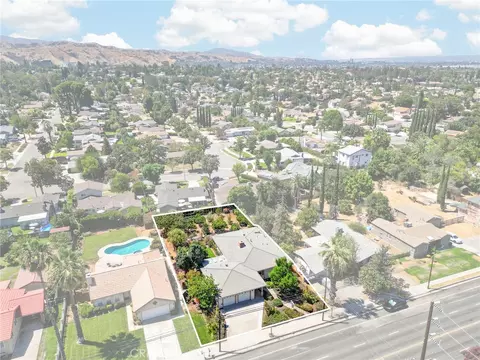 View/Area - 302 S San Mateo St, Redlands, CA 92373 photo 4 of 6