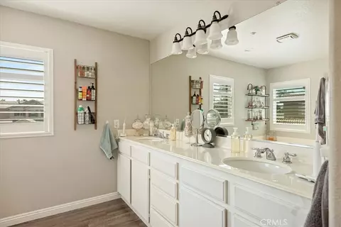 Bath - 19302 De Marco, Riverside, CA 92508 photo 4 of 6