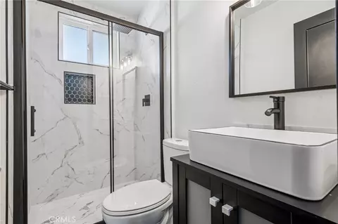 Bath - 8868 Randolph St, Riverside, CA 92503 photo 1 of 2