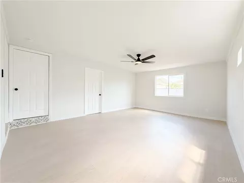Living - 900 N Evers Ave, Compton, CA 90220 photo 4 of 6