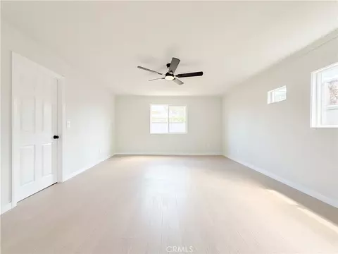 Living - 900 N Evers Ave, Compton, CA 90220 photo 5 of 6