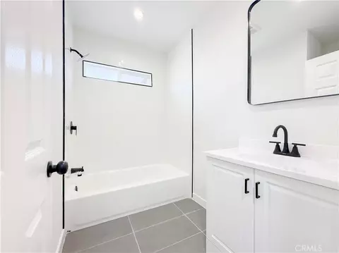 Bath - 900 N Evers Ave, Compton, CA 90220 photo 1 of 4