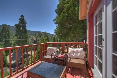 Exterior - 24288 Zurich Dr, Crestline, CA 92325 photo 2 of 12