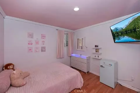 Bedroom - 24288 Zurich Dr, Crestline, CA 92325 photo 6 of 11