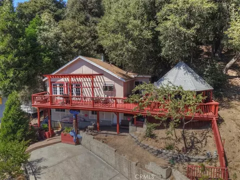 Exterior - 24288 Zurich Dr, Crestline, CA 92325 photo 11 of 12