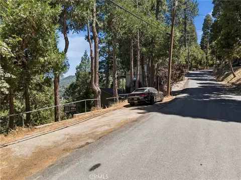 24240 Bernard Dr, Crestline, CA 92325 photo 5