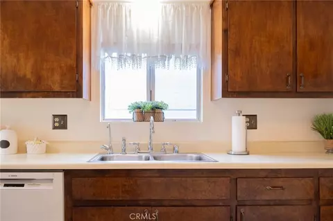 Kitchen - 51961 Ida, Cabazon, CA 92230 photo 6 of 6