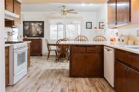 Kitchen - 51961 Ida, Cabazon, CA 92230 photo 4 of 6