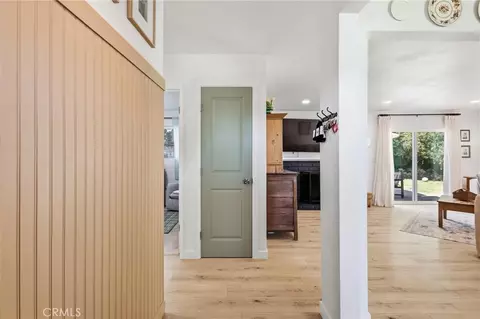 Entry Way - 731 Moonstone Ct, Upland, CA 91786 photo 3 of 5