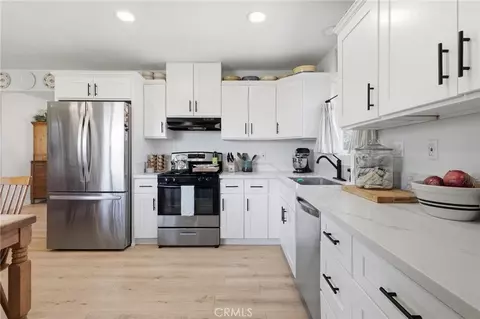 Kitchen - 731 Moonstone Ct, Upland, CA 91786 photo 2 of 3